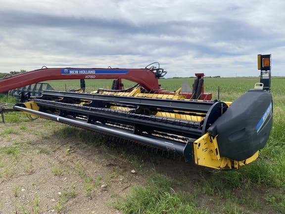 Image of New Holland H7150 equipment image 2