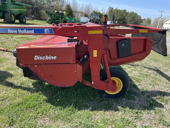 Image of New Holland H7330 equipment image 4