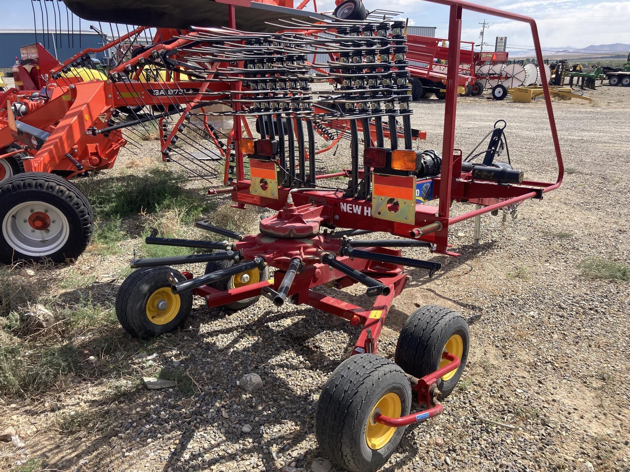 2016 New Holland ProRotor 3114 Equipment Image0