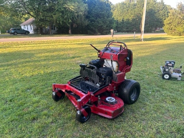 2016 Toro Grandstand Equipment Image0