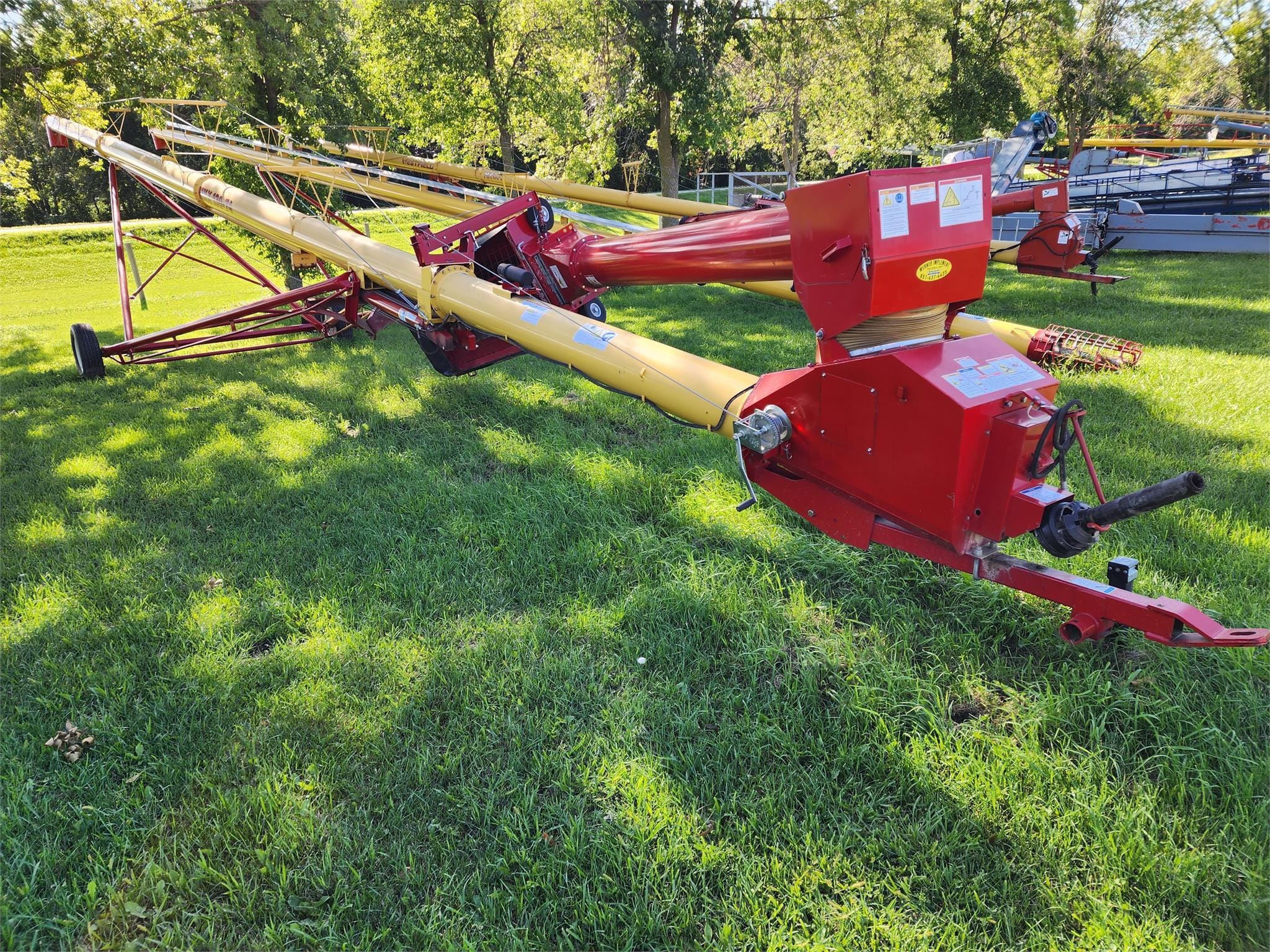 2016 Westfield MKX130-74 Equipment Image0