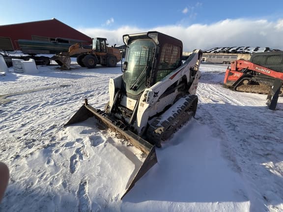 Image of Bobcat T650 equipment image 4