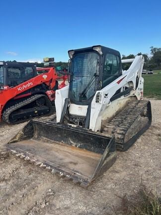2017 Bobcat T870 Equipment Image0