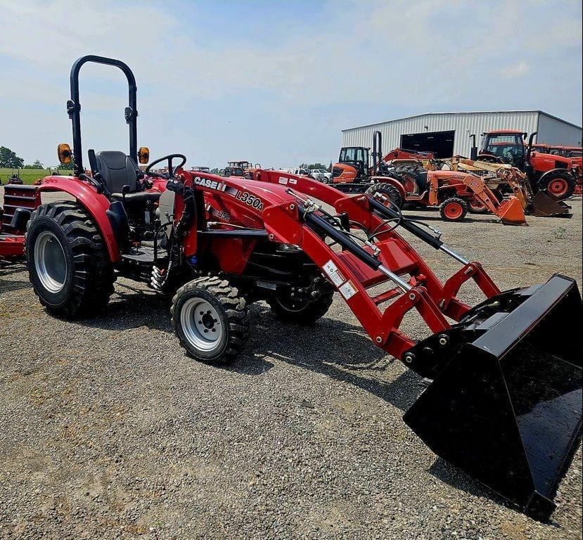 2017 Case IH Farmall 35A Equipment Image0