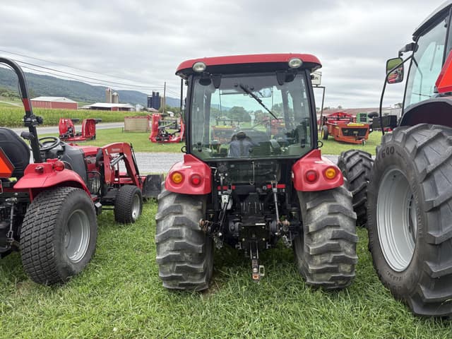 Image of Case IH Farmall 55C equipment image 4