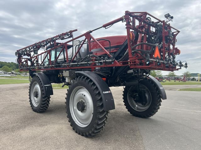 Image of Case IH Patriot 3340 equipment image 3