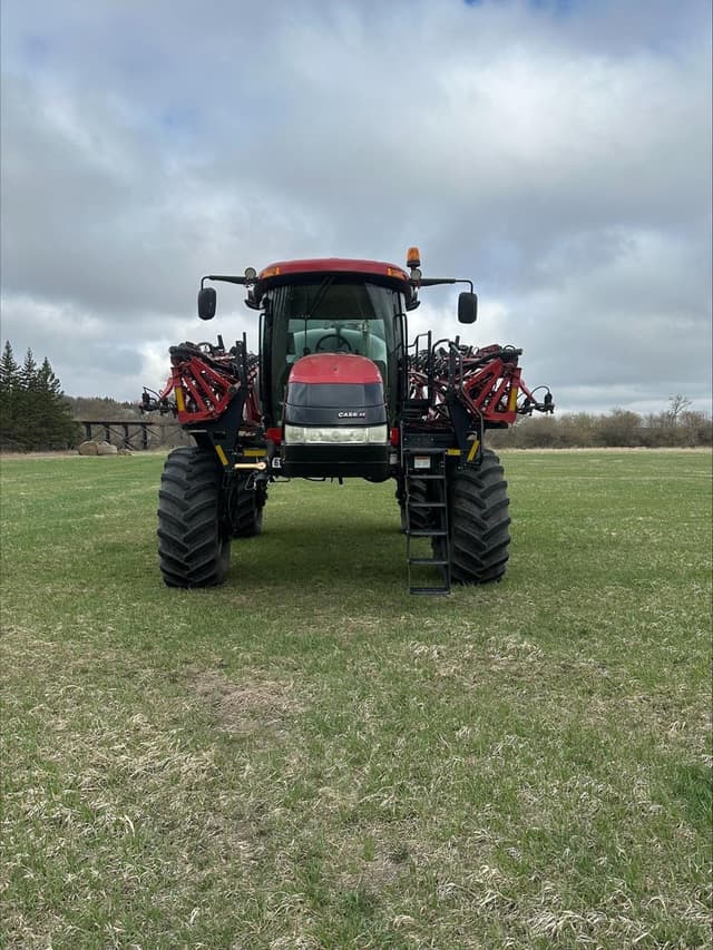 Image of Case IH Patriot 4440 equipment image 4