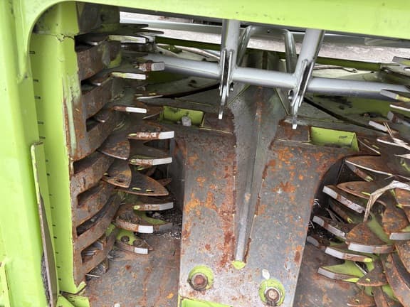 Image of CLAAS Orbis 750 equipment image 3