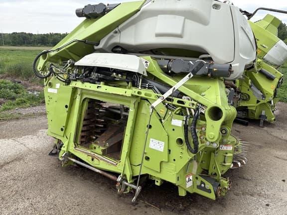 Image of CLAAS Orbis 750 equipment image 1