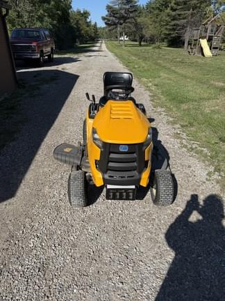 Image of Cub Cadet XT1 LT46 equipment image 1