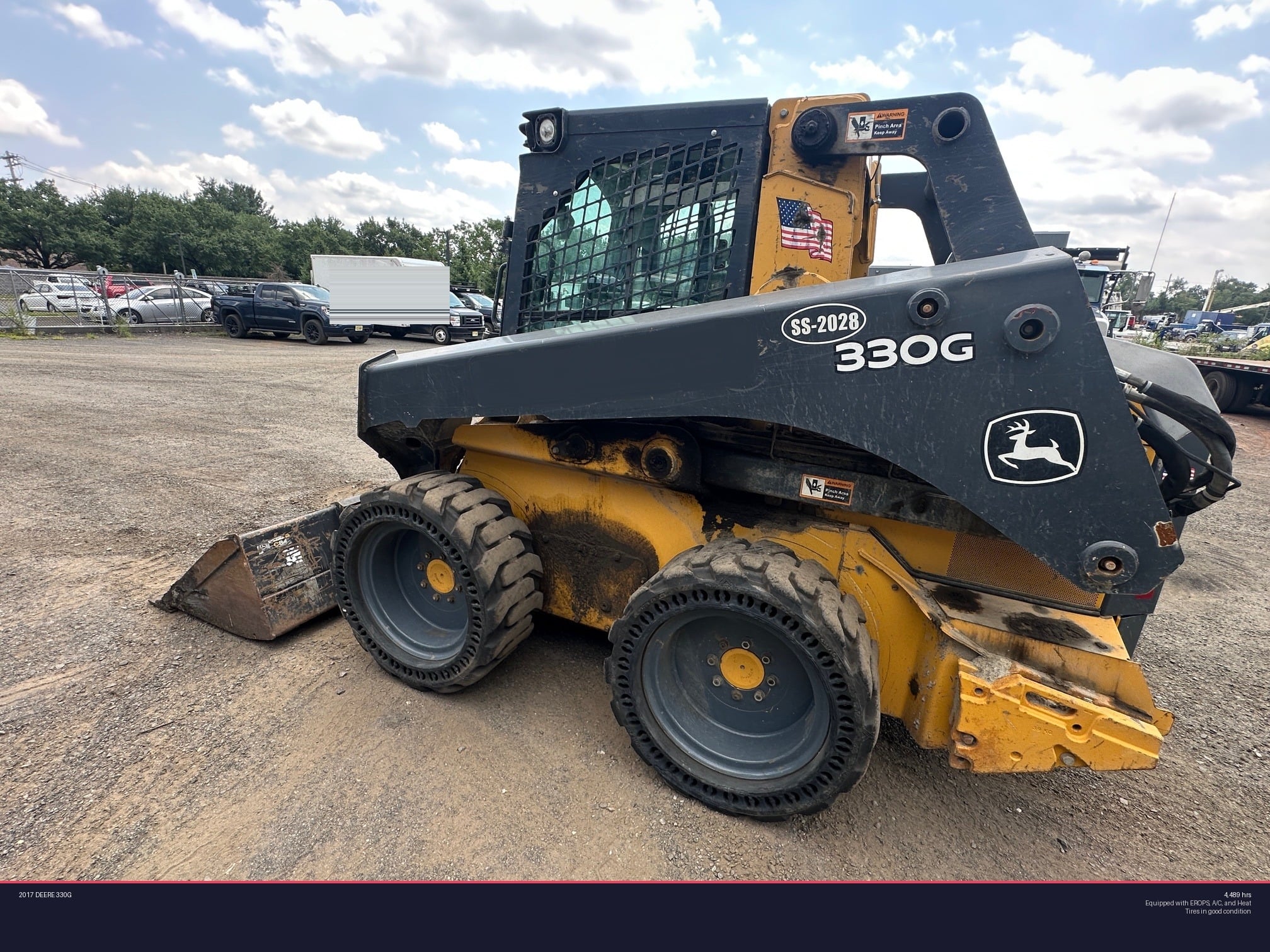 2017 John Deere 330G Equipment Image0