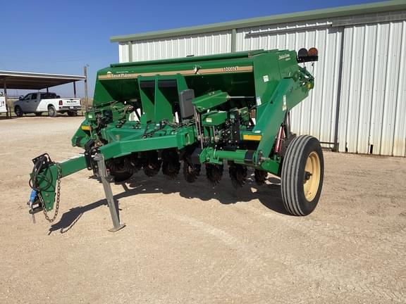 Image of Great Plains 1006NT equipment image 2