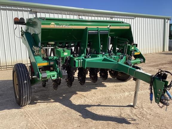 Image of Great Plains 1006NT equipment image 4