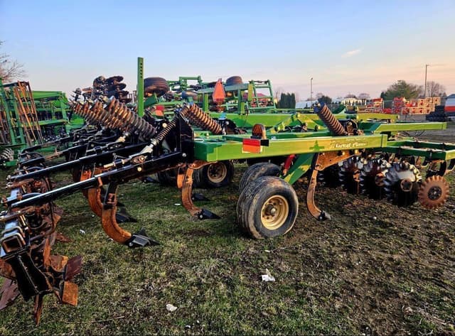 Image of Great Plains MC5111 equipment image 1