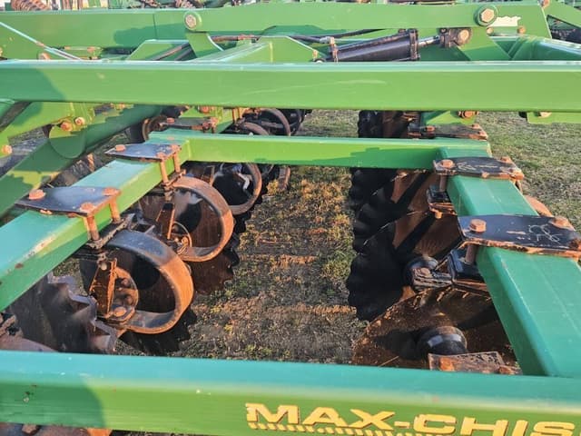 Image of Great Plains MC5111 equipment image 2