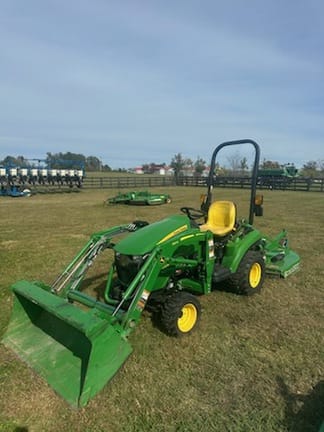 2017 John Deere 1023E Equipment Image0