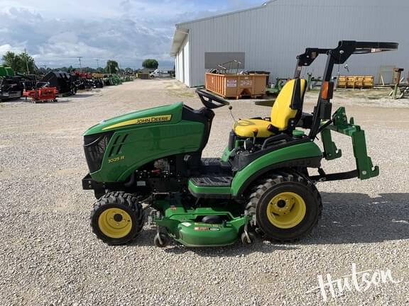 Image of John Deere 1025R equipment image 3