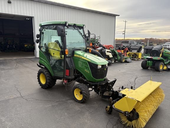 Image of John Deere 1025R equipment image 1