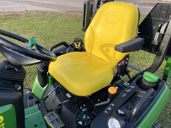 Image of John Deere 1025R equipment image 4