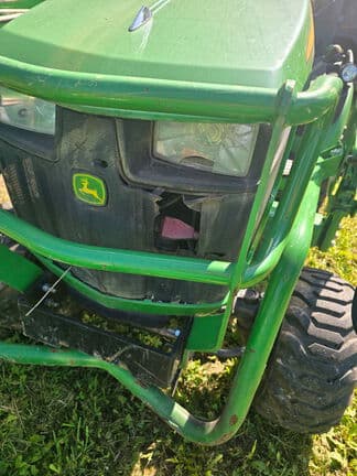 Image of John Deere 1025R equipment image 1