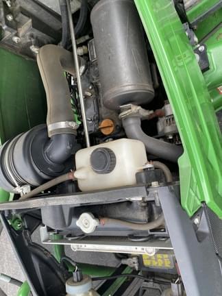 Image of John Deere 1025R equipment image 2