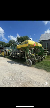 Image of John Deere 1775 Primary image