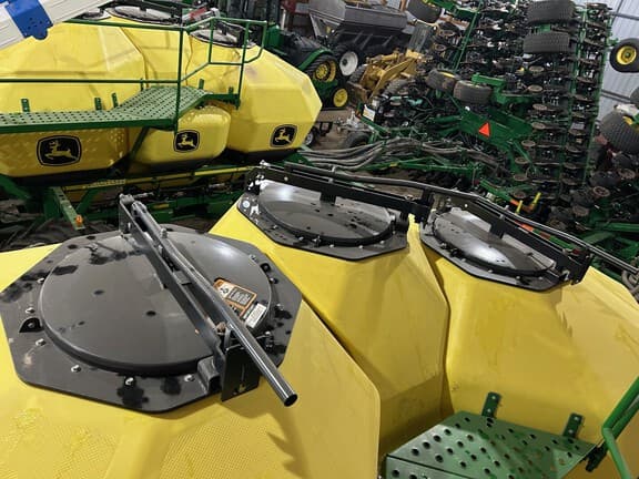 Image of John Deere 1895 equipment image 4