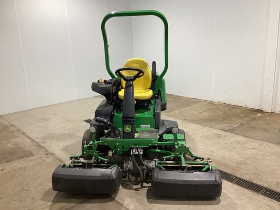 Image of John Deere 2500E equipment image 2