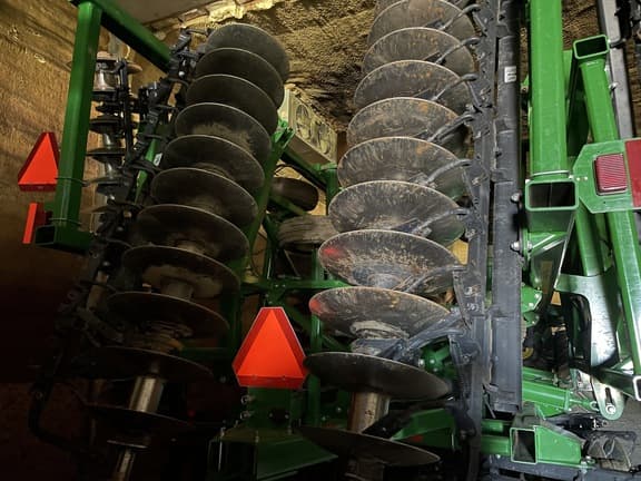 Image of John Deere 2623 equipment image 4