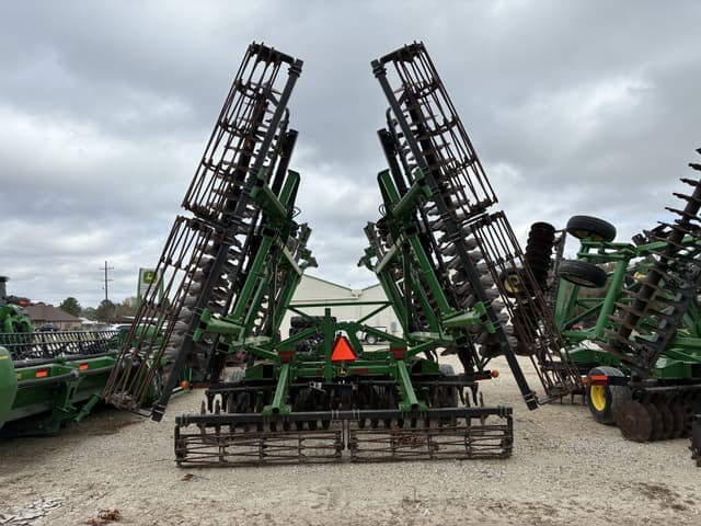 Image of John Deere 2623VT equipment image 2