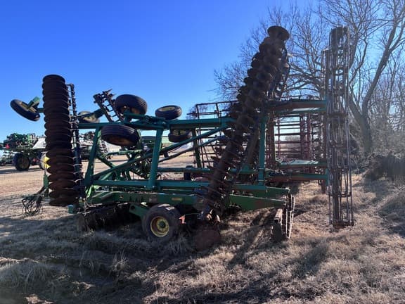 Image of John Deere 2623VT equipment image 4