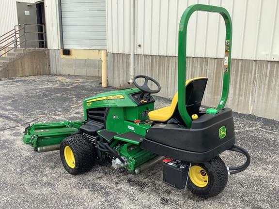 Image of John Deere 2653B equipment image 1