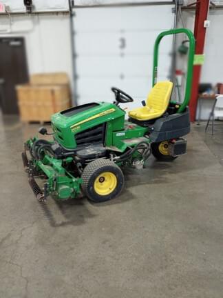 Image of John Deere 2653B equipment image 3