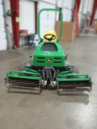 Image of John Deere 2653B equipment image 2