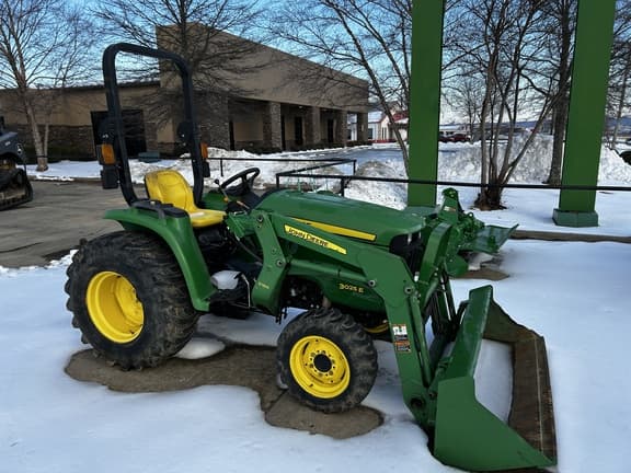 Image of John Deere 3025E Primary image