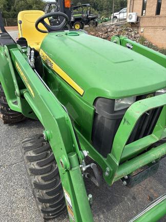 Image of John Deere 3025E equipment image 4