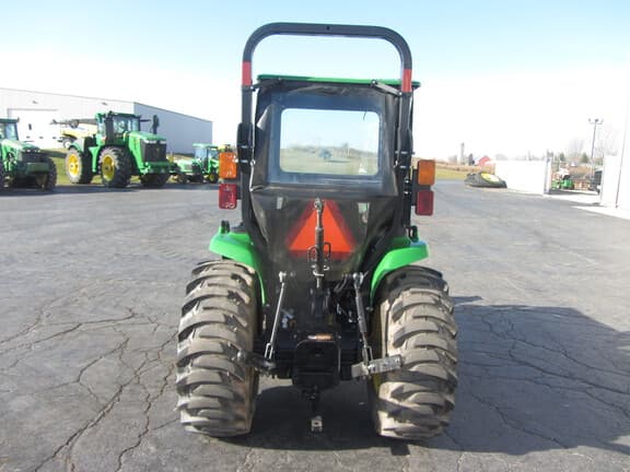 Image of John Deere 3025E equipment image 3