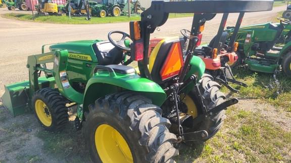 Image of John Deere 3025E equipment image 2