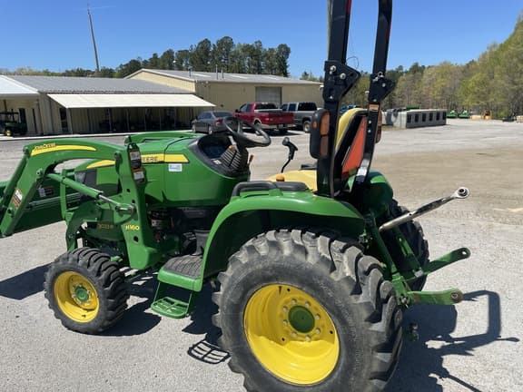 Image of John Deere 3033R equipment image 3