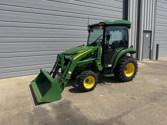 Image of John Deere 3033R equipment image 1