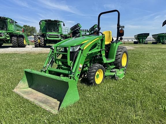 Image of John Deere 3039R equipment image 2