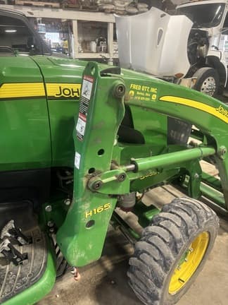 Image of John Deere 3039R equipment image 3