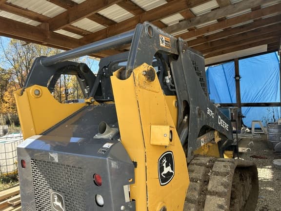 Image of John Deere 317G equipment image 4