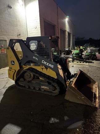 Image of John Deere 317G equipment image 2