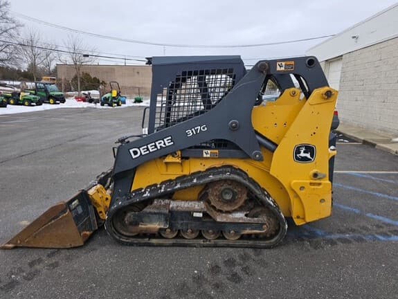 Image of John Deere 317G equipment image 1