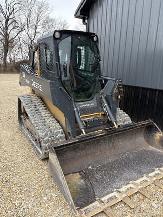 2017 John Deere 323E Equipment Image0