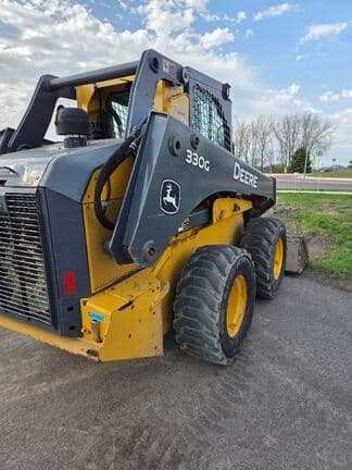 Image of John Deere 330G equipment image 4