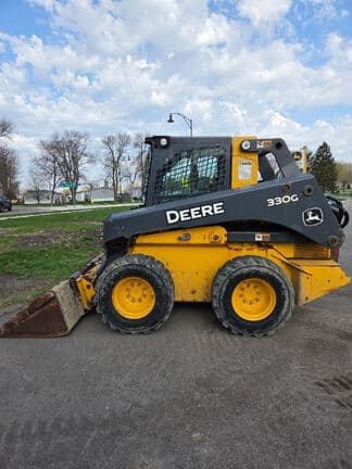 Image of John Deere 330G equipment image 1