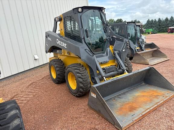 Image of John Deere 330G equipment image 4