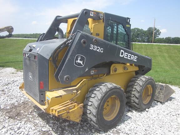 Image of John Deere 332G equipment image 3